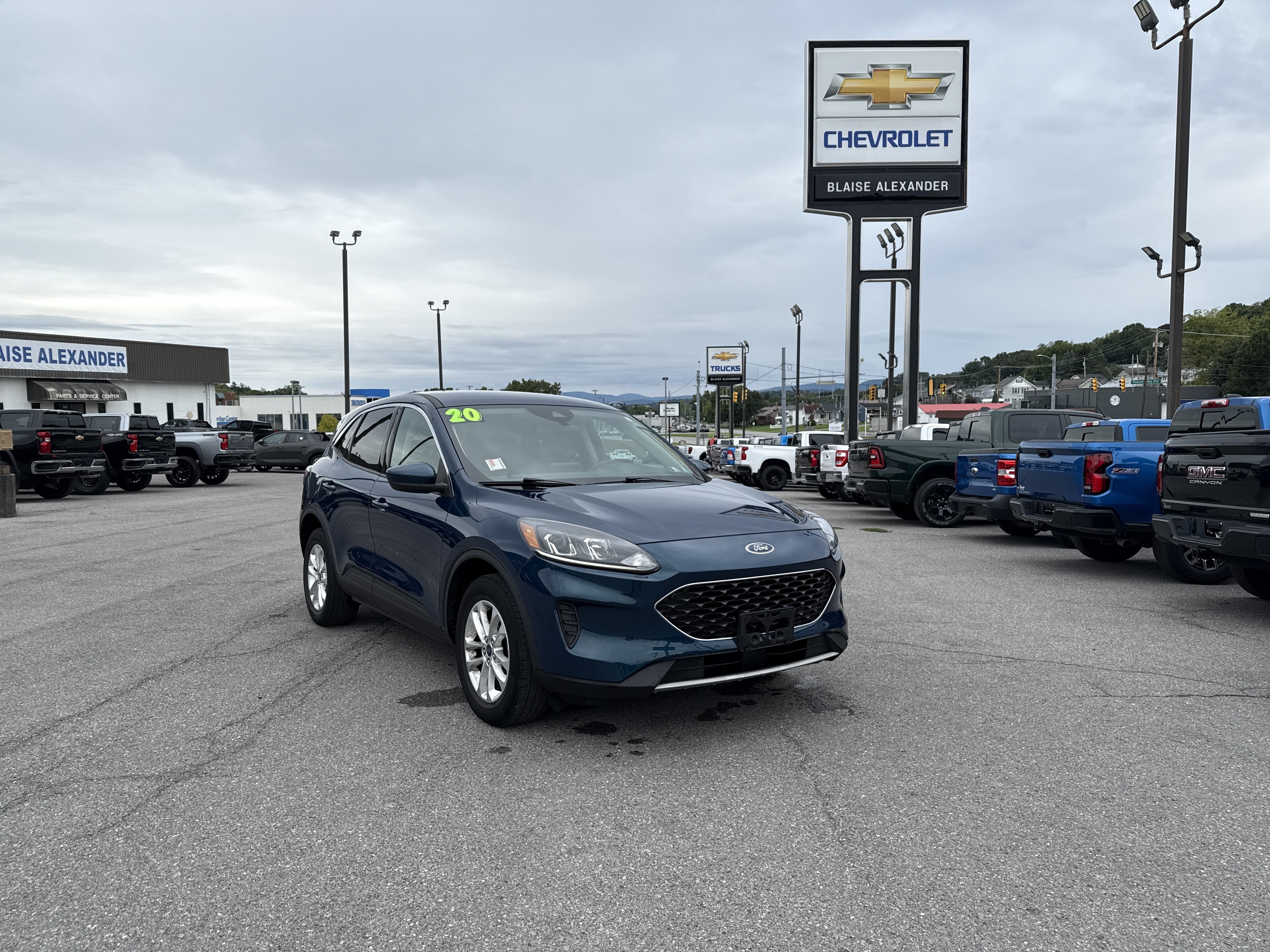 Used 2020 Ford Escape SE