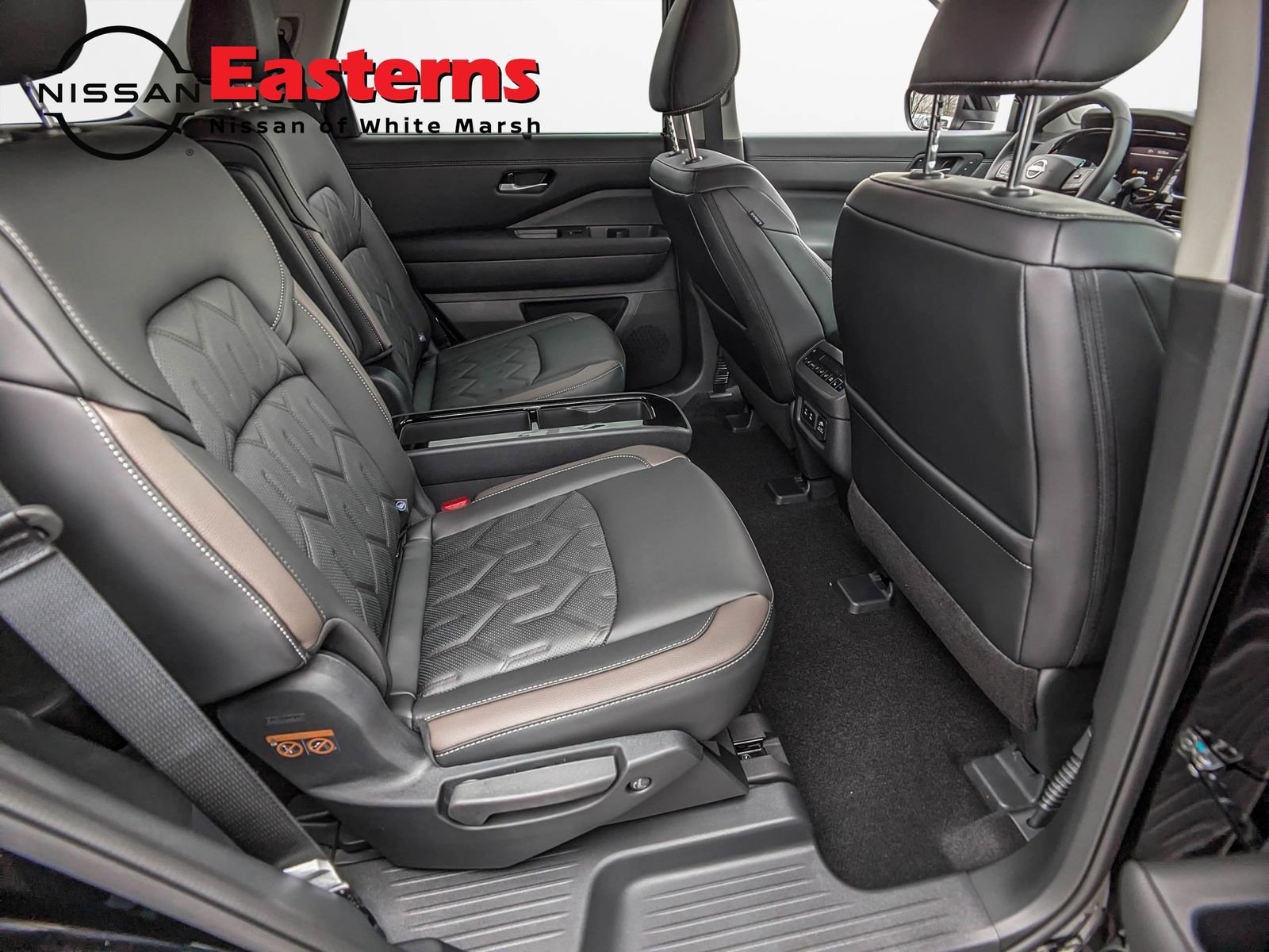New 2026 Nissan Pathfinder Platinum image 25