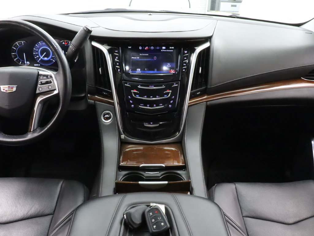 Used 2020 Cadillac Escalade Luxury w/ Escalade Sport Edition RWD image 18