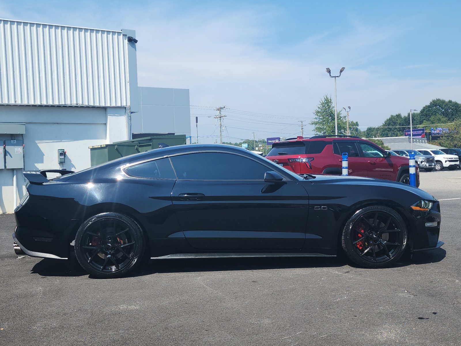 Used 2022 Ford Mustang GT Premium w/ Equipment Group 401A RWD image 6