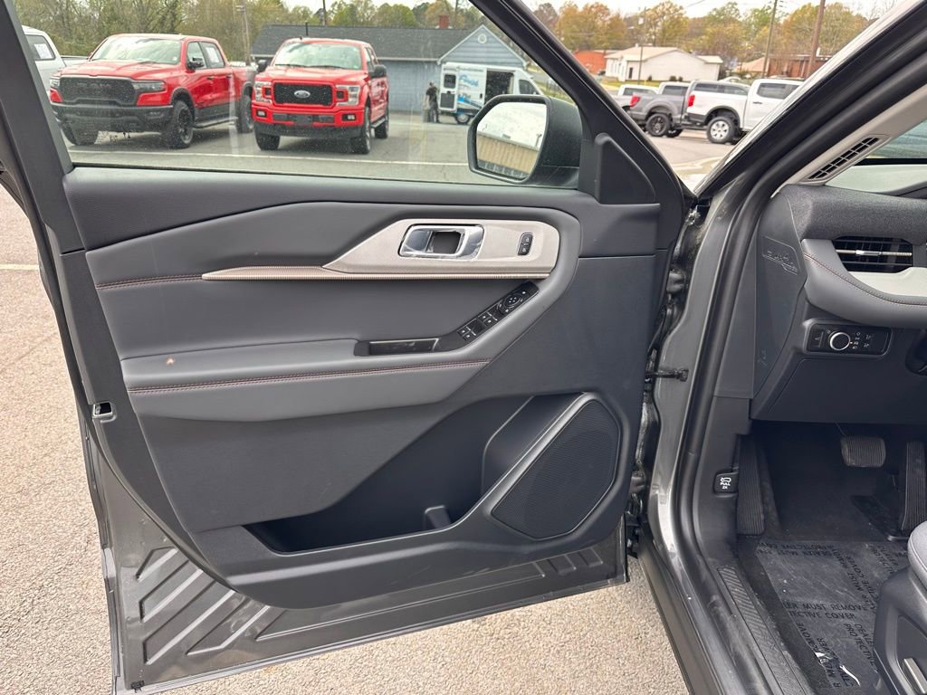 New 2026 Ford Explorer Active image 13