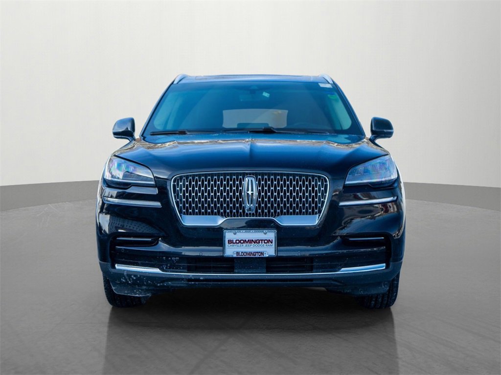 Used 2024 Lincoln Aviator Reserve AWD/4WD image 2
