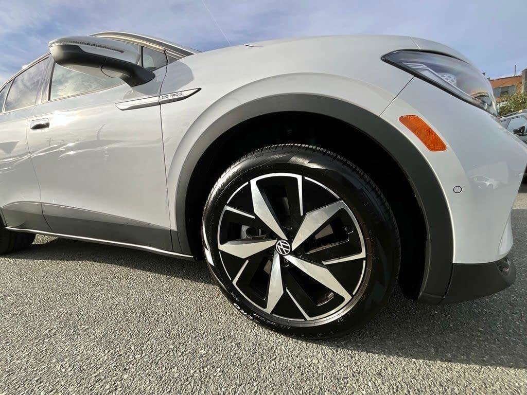 Used 2023 Volkswagen ID.4 Pro S image 10