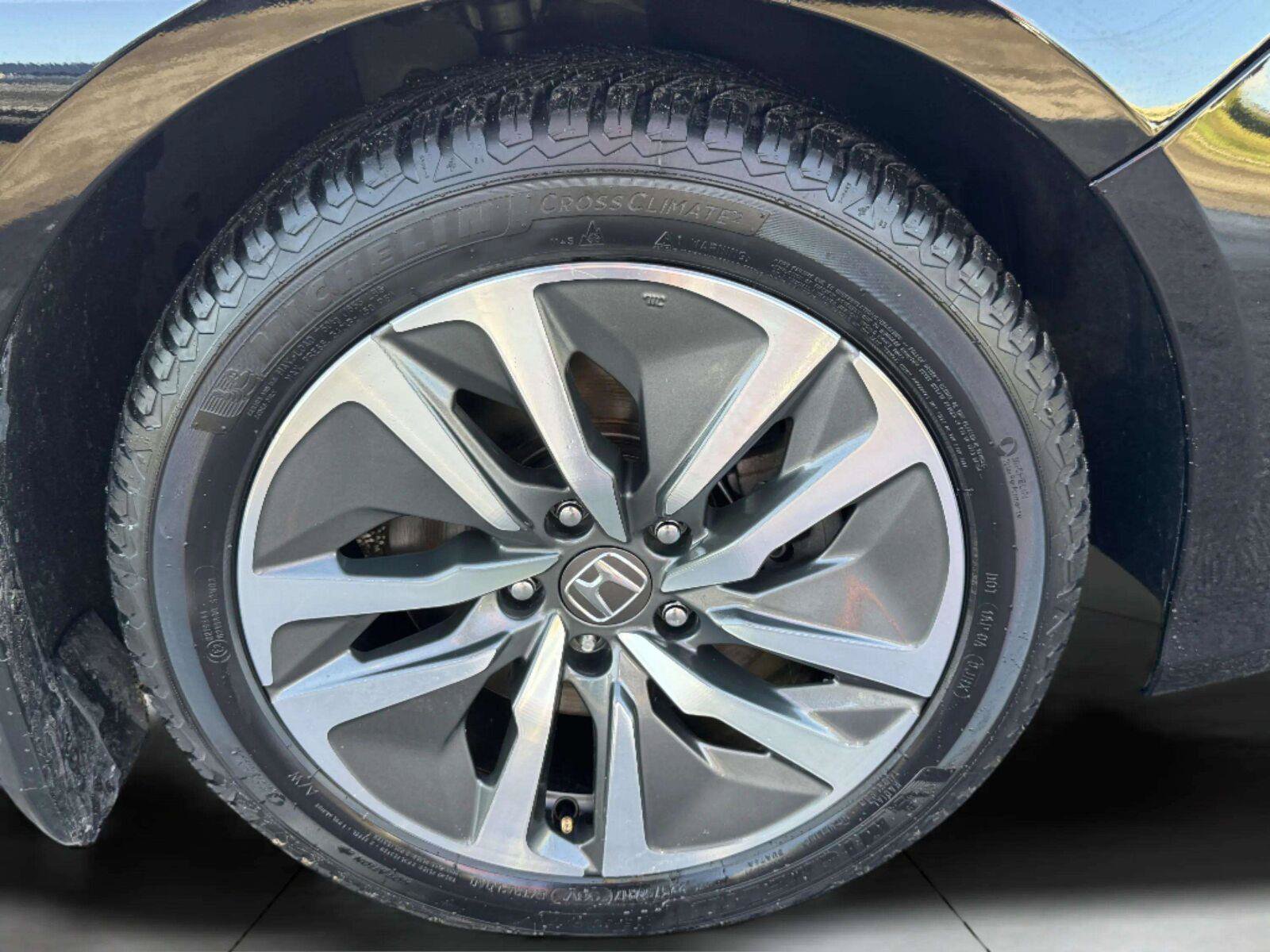 Used 2018 Honda Accord Touring image 50