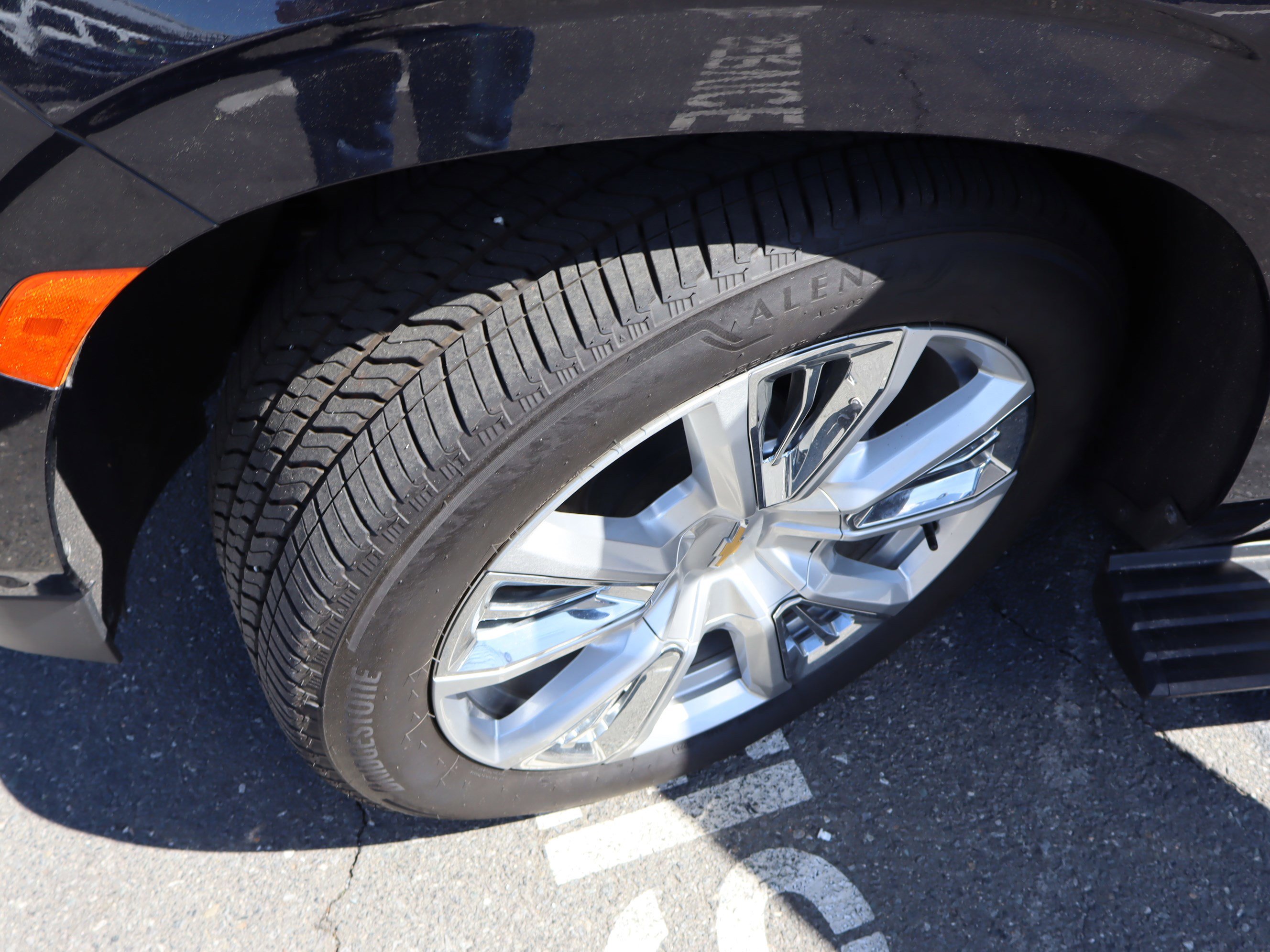 Used 2024 Chevrolet Suburban High Country w/ Advanced Technology Package AWD/4WD image 46