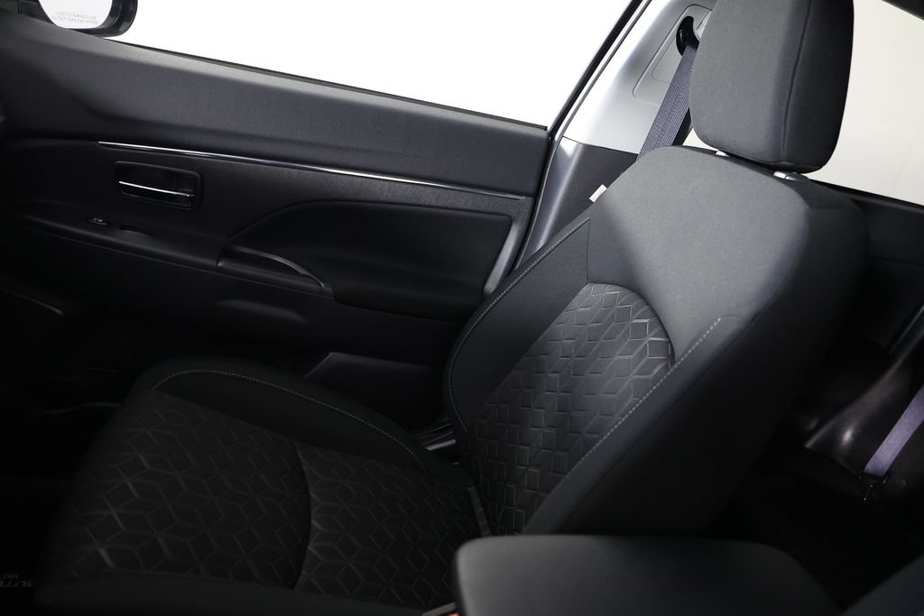 Used 2026 Mitsubishi Outlander Sport ES AWD/4WD image 30