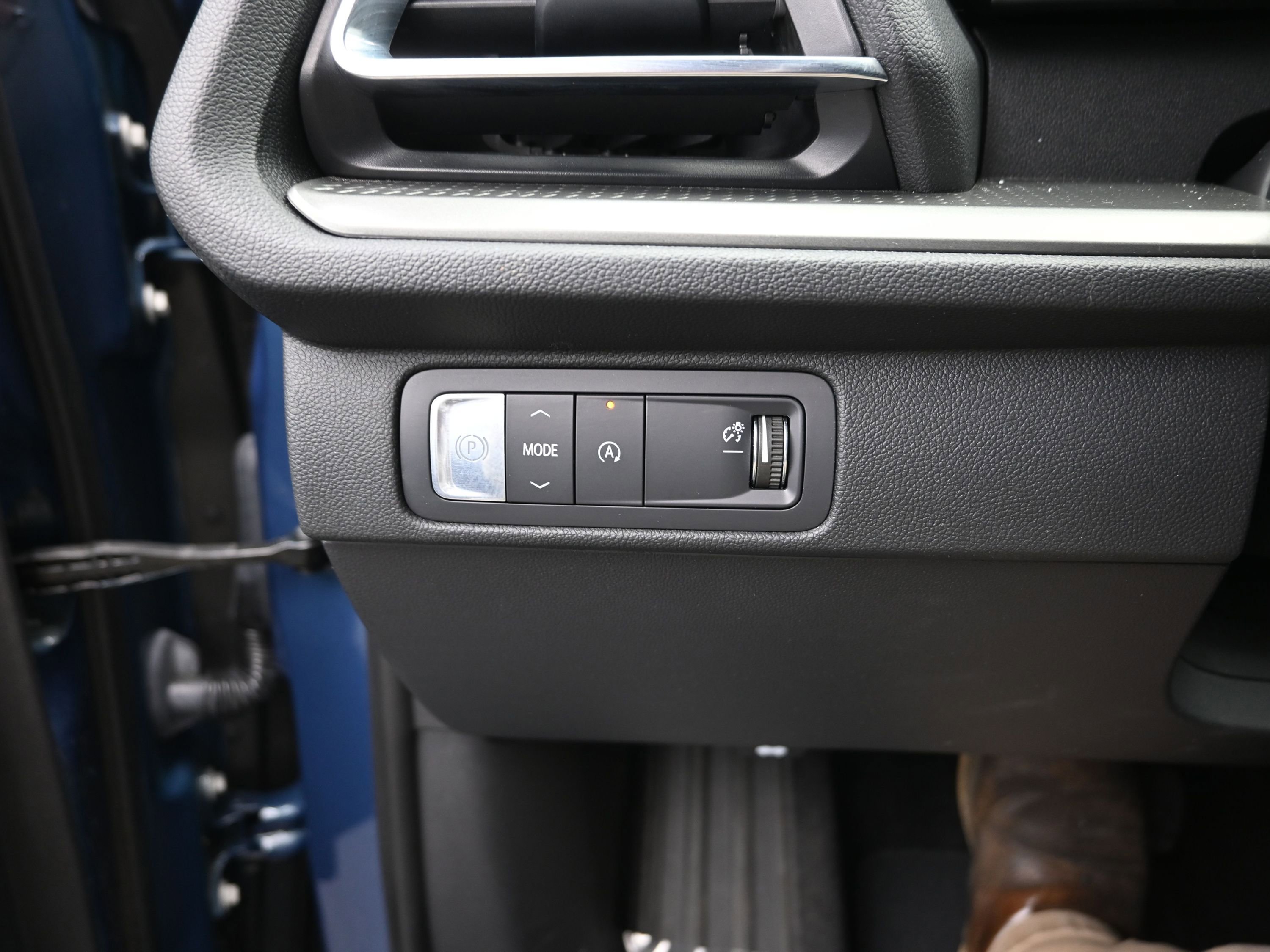 Used 2025 Chevrolet Traverse LT image 14