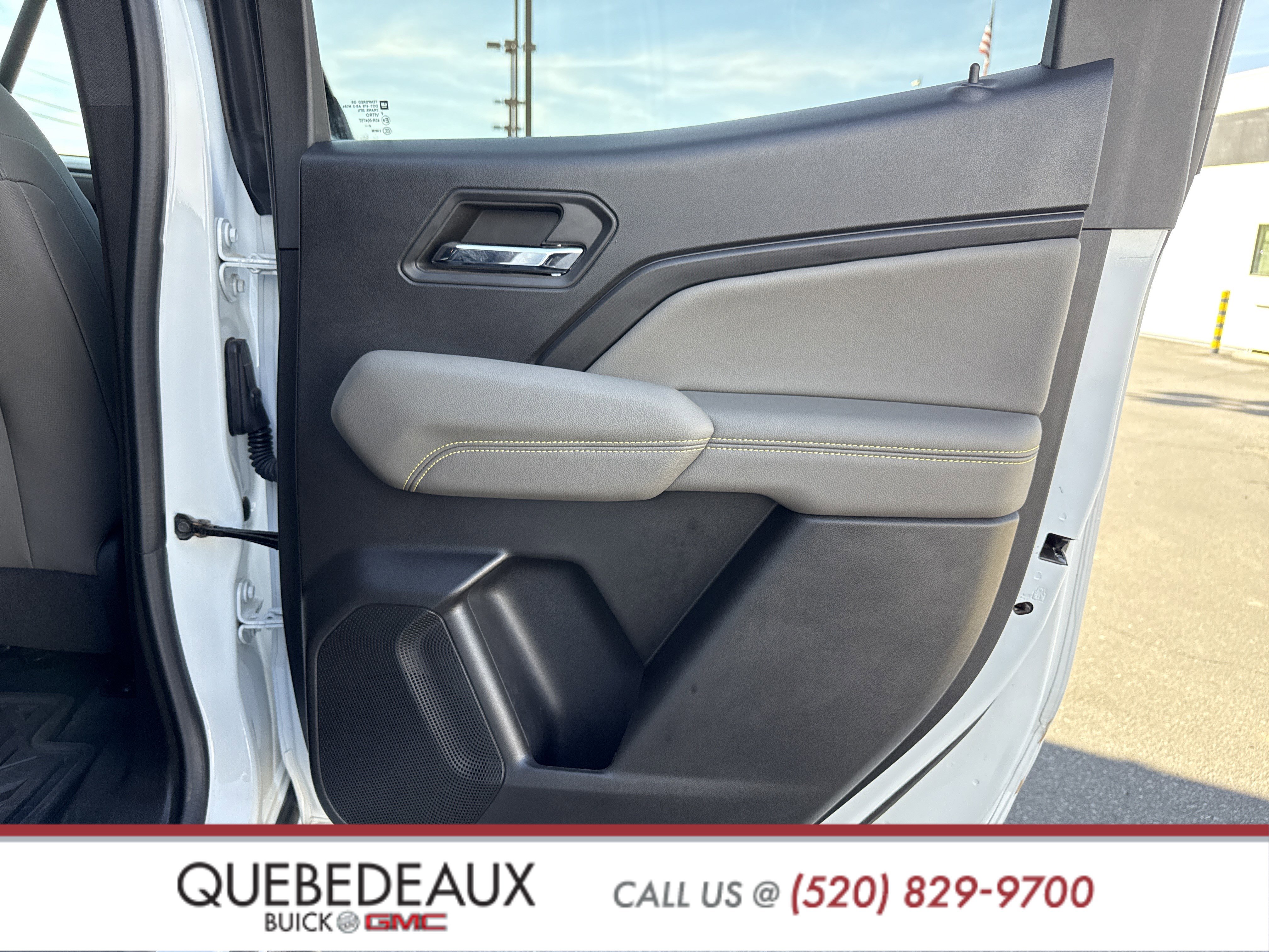 Used 2024 Chevrolet Colorado ZR2 w/ Technology Package image 58