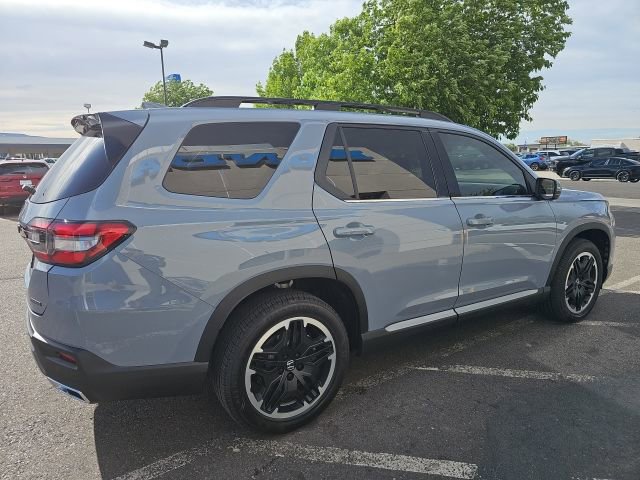 New 2026 Honda Pilot Touring image 5