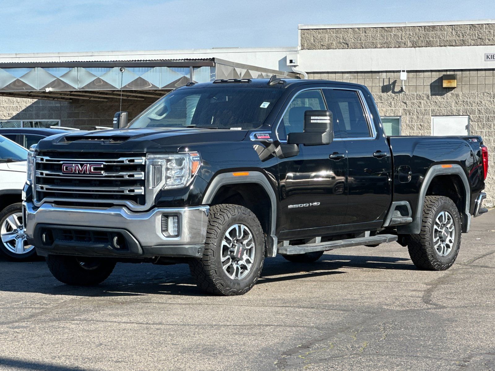 Used 2022 GMC Sierra 2500 SLE image 8