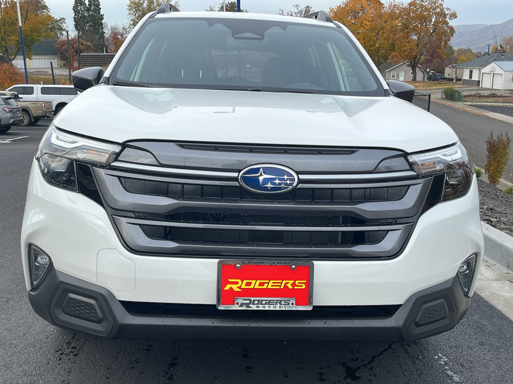 New 2025 Subaru Forester Premium image 3