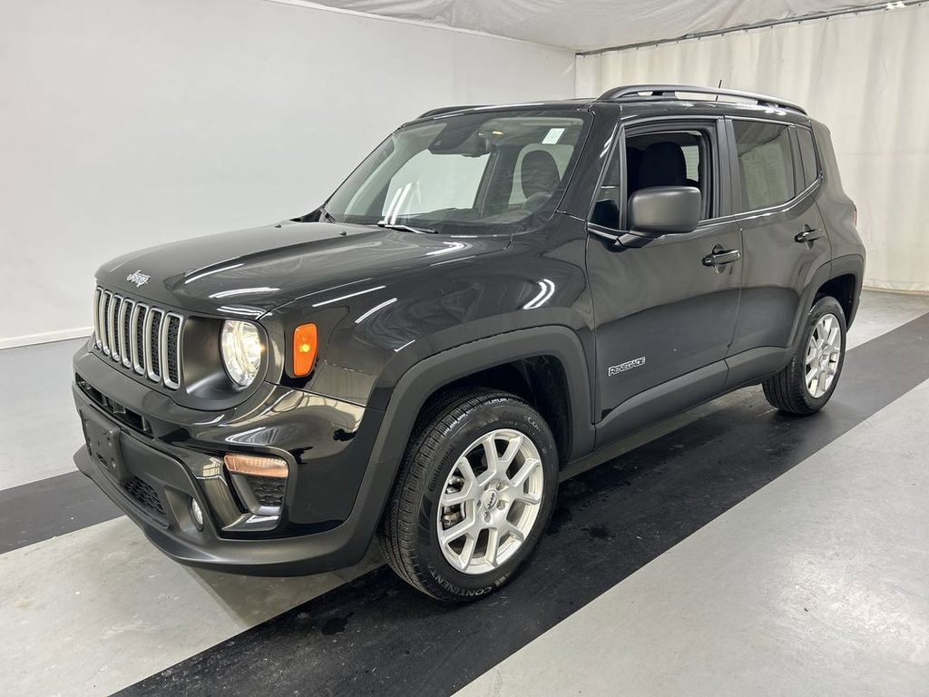 Certified 2022 Jeep Renegade Latitude w/ Convenience Group image 5
