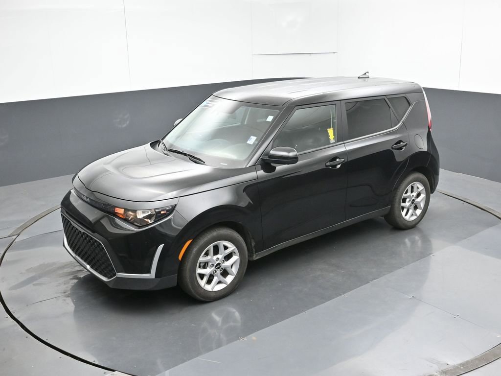 Used 2025 Kia Soul LX w/ LX Technology Package image 44