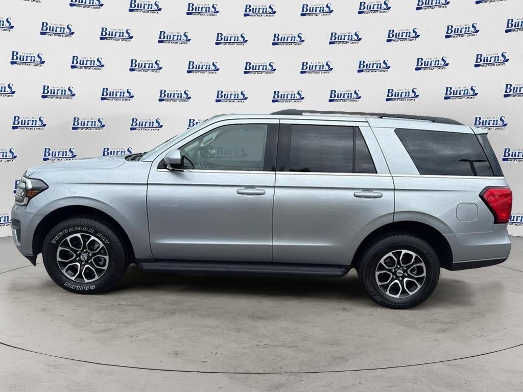 Used 2024 Ford Expedition XLT AWD/4WD image 5