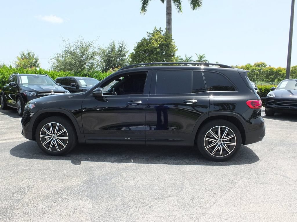 Used 2024 Mercedes-Benz EQB 300 4MATIC image 12