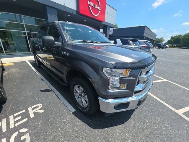 Used 2017 Ford F150 XLT AWD/4WD image 3