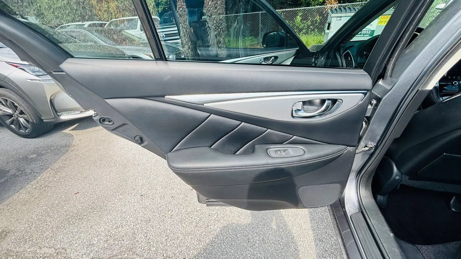 Used 2019 INFINITI Q50 Luxe RWD image 12