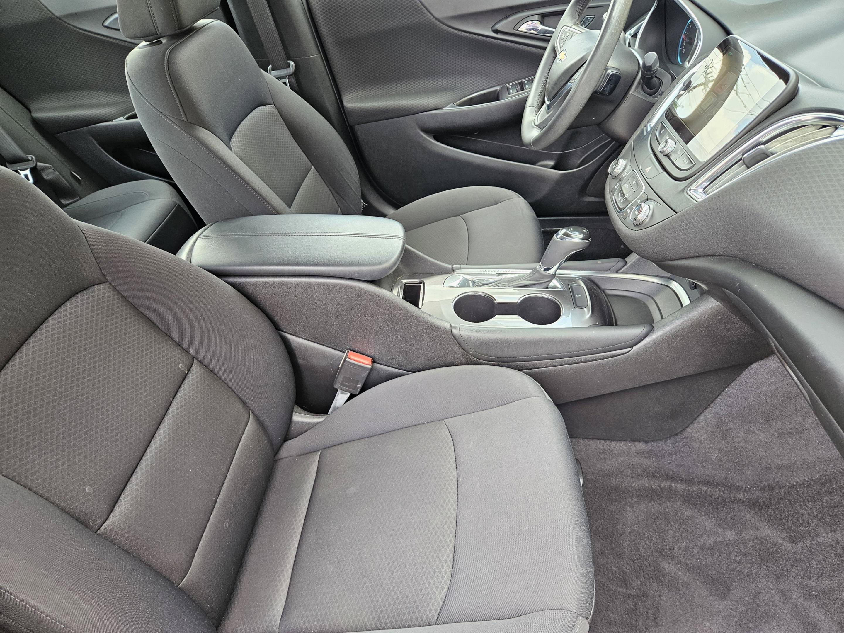 Used 2016 Chevrolet Malibu LT FWD image 12