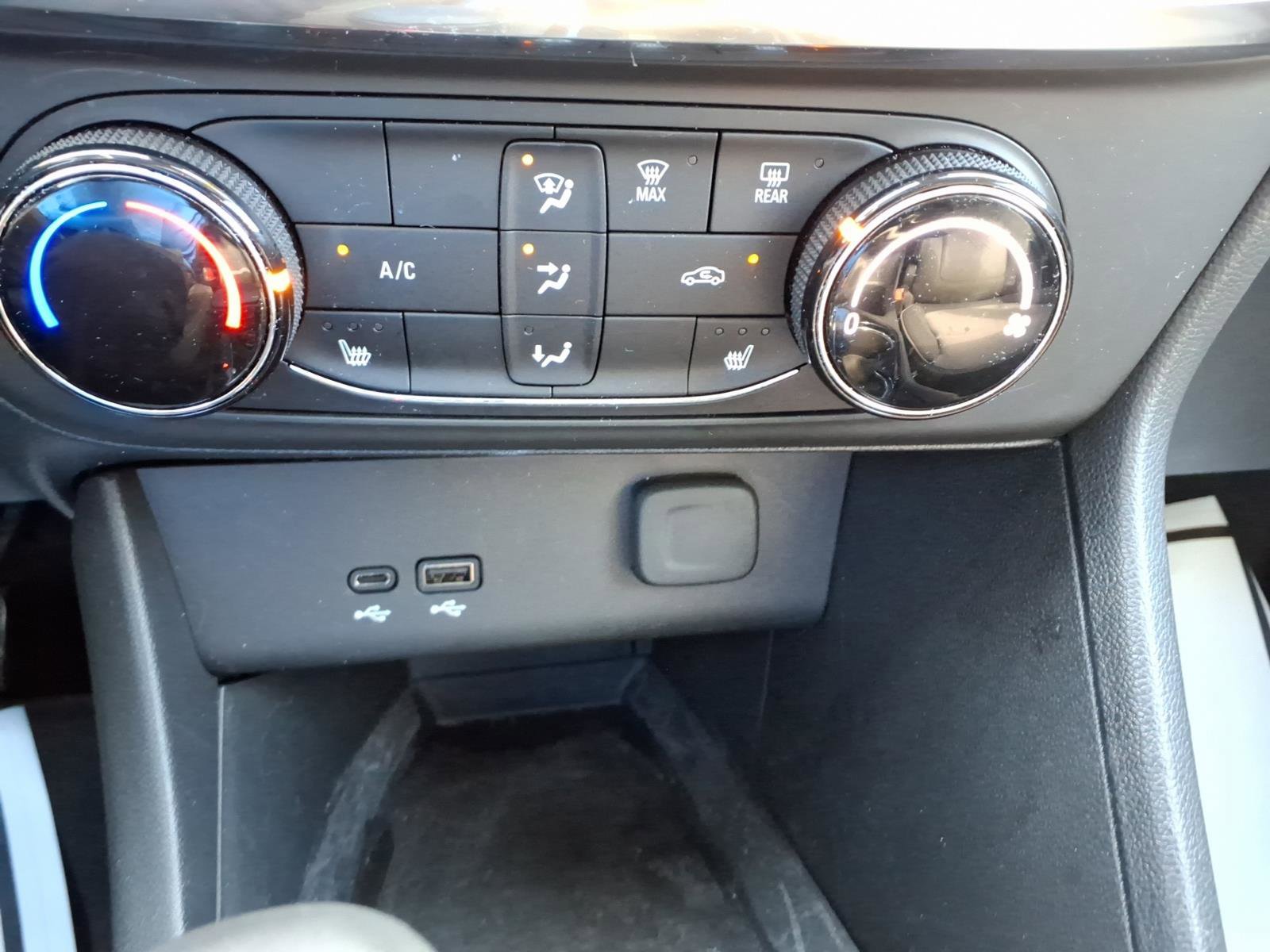 Used 2024 Buick Encore GX Preferred w/ Comfort Package image 21