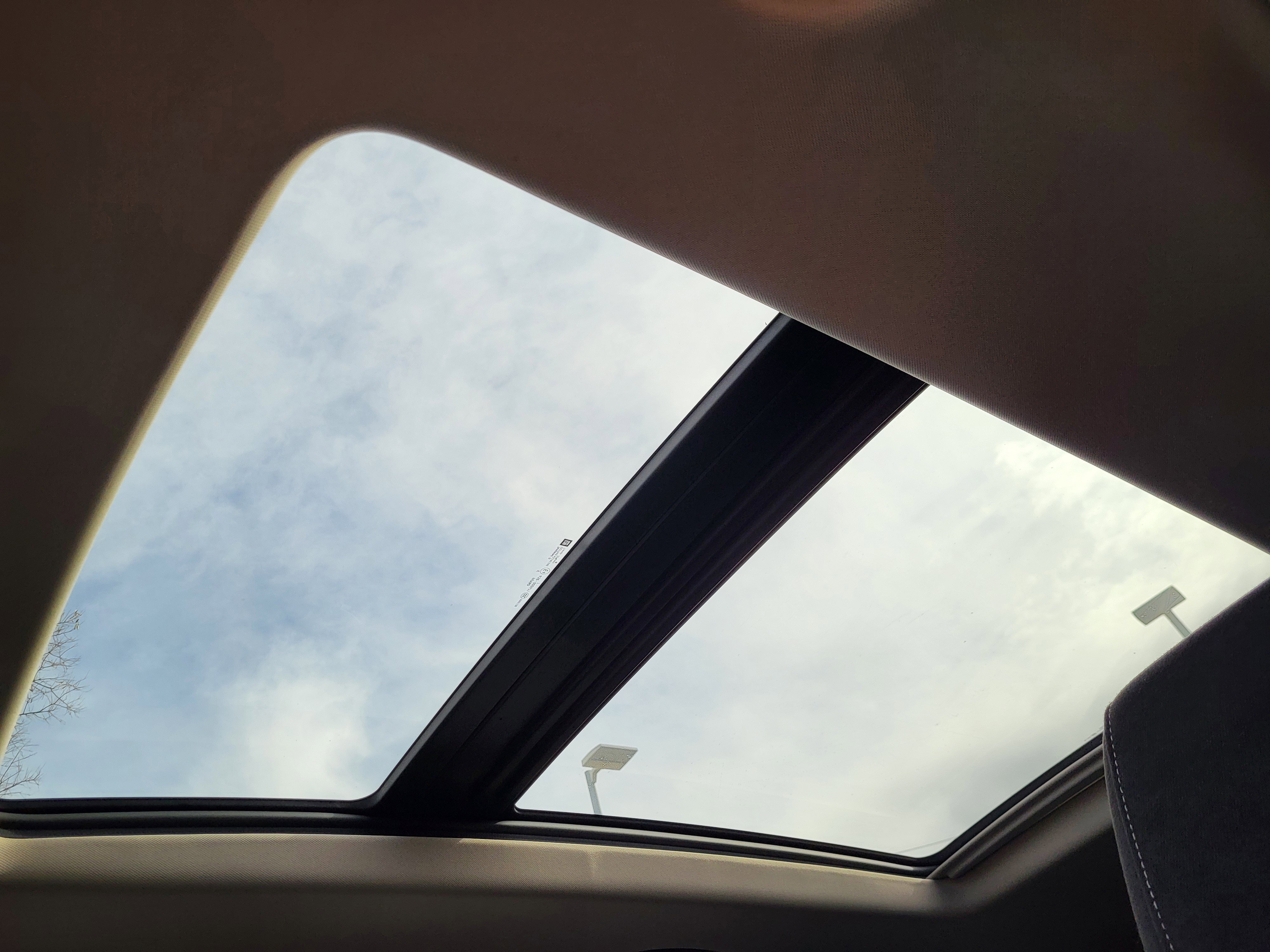 Used 2019 Buick Regal Preferred w/ Sights and Sounds Package image 28