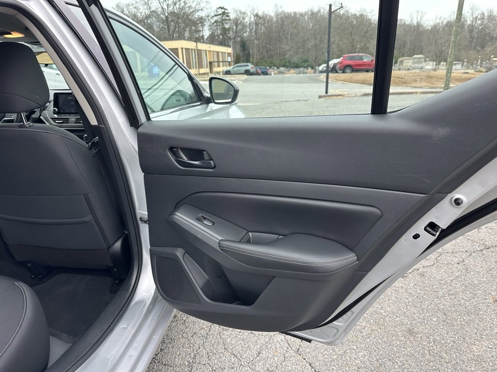 Used 2024 Nissan Altima 2.5 SV image 17