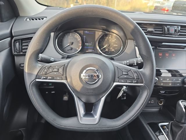 Used 2021 Nissan Rogue Sport S image 19