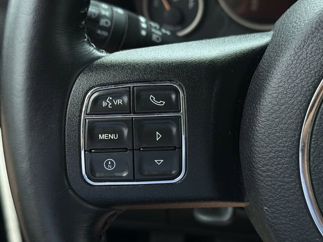 Used 2017 Jeep Wrangler Unlimited Sahara AWD/4WD image 27