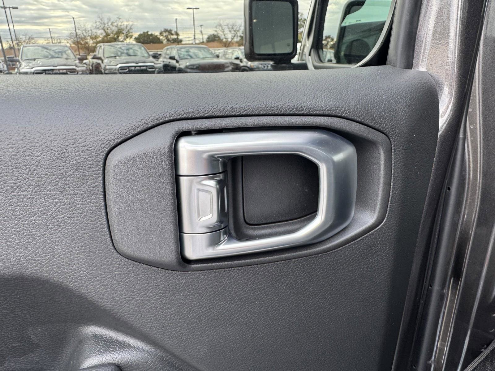 New 2026 Jeep Gladiator Willys image 25