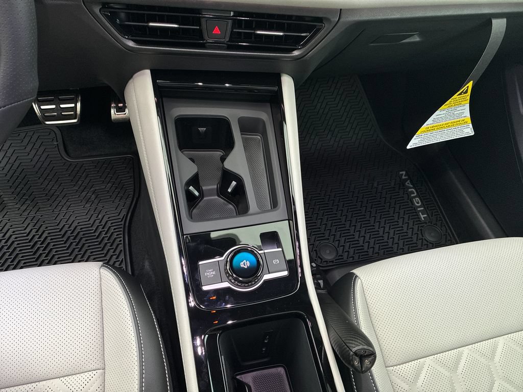 New 2026 Volkswagen Tiguan SEL R-Line AWD/4WD image 15