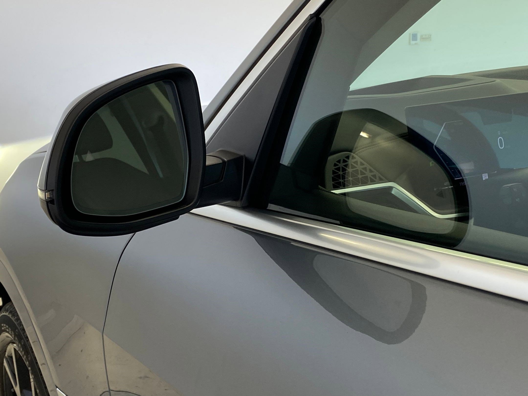 Certified 2025 BMW X7 xDrive40i image 22