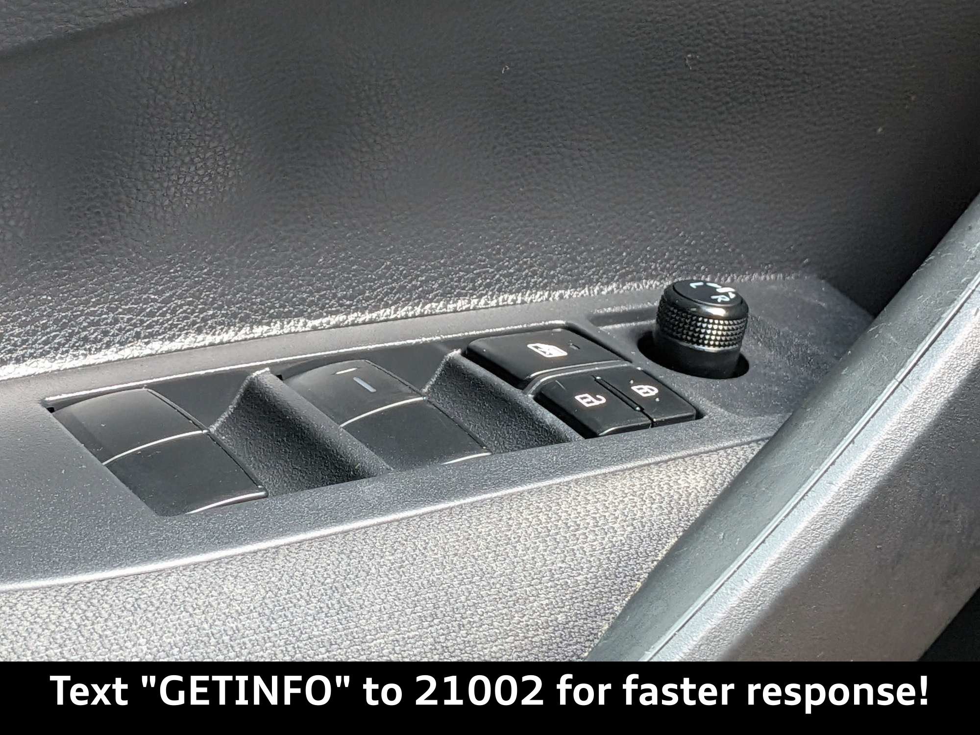 Used 2020 Toyota Corolla LE FWD image 28