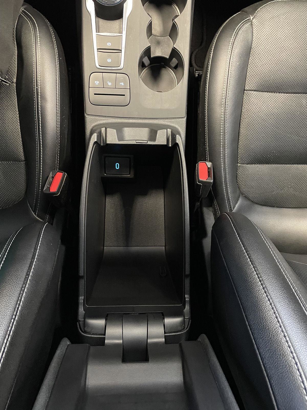 Certified 2020 Ford Escape Titanium w/ Titanium Premium Package 2.0 image 38