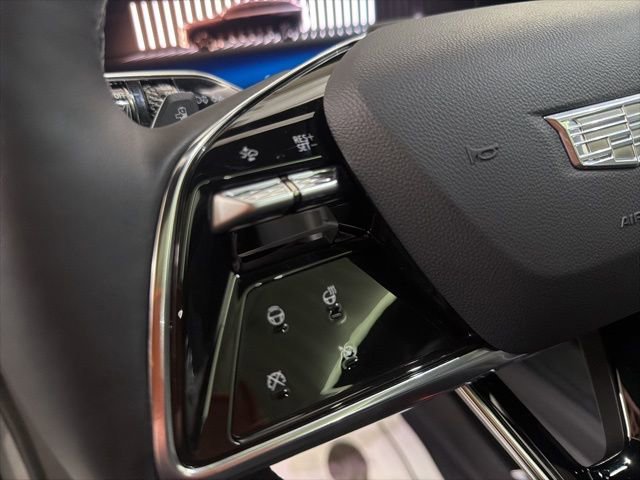 Certified 2025 Cadillac Optiq Luxury 1 w/ LPO, Floor Liner Package image 17