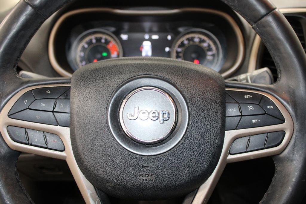 Used 2018 Jeep Cherokee Limited image 13
