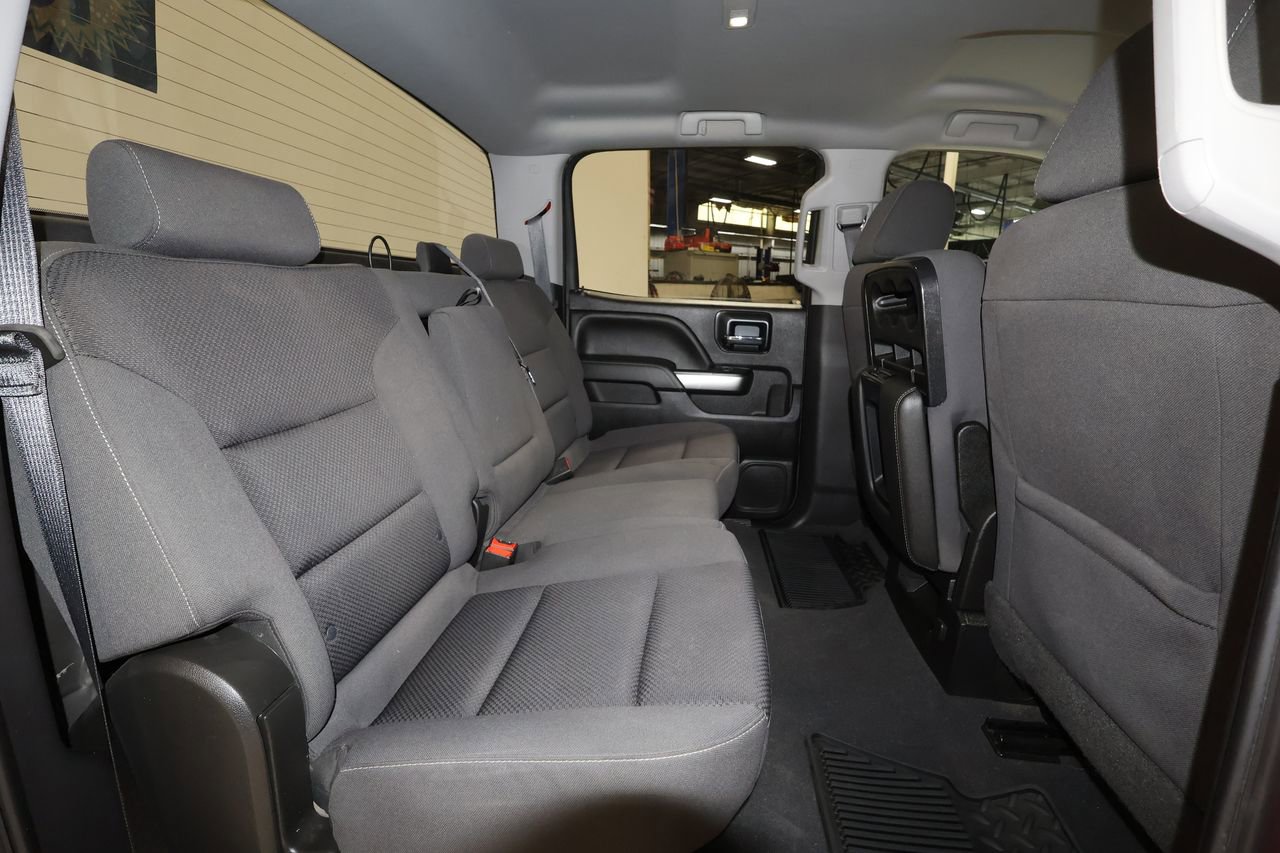 Used 2018 Chevrolet Silverado 1500 LT w/ All Star Edition image 24