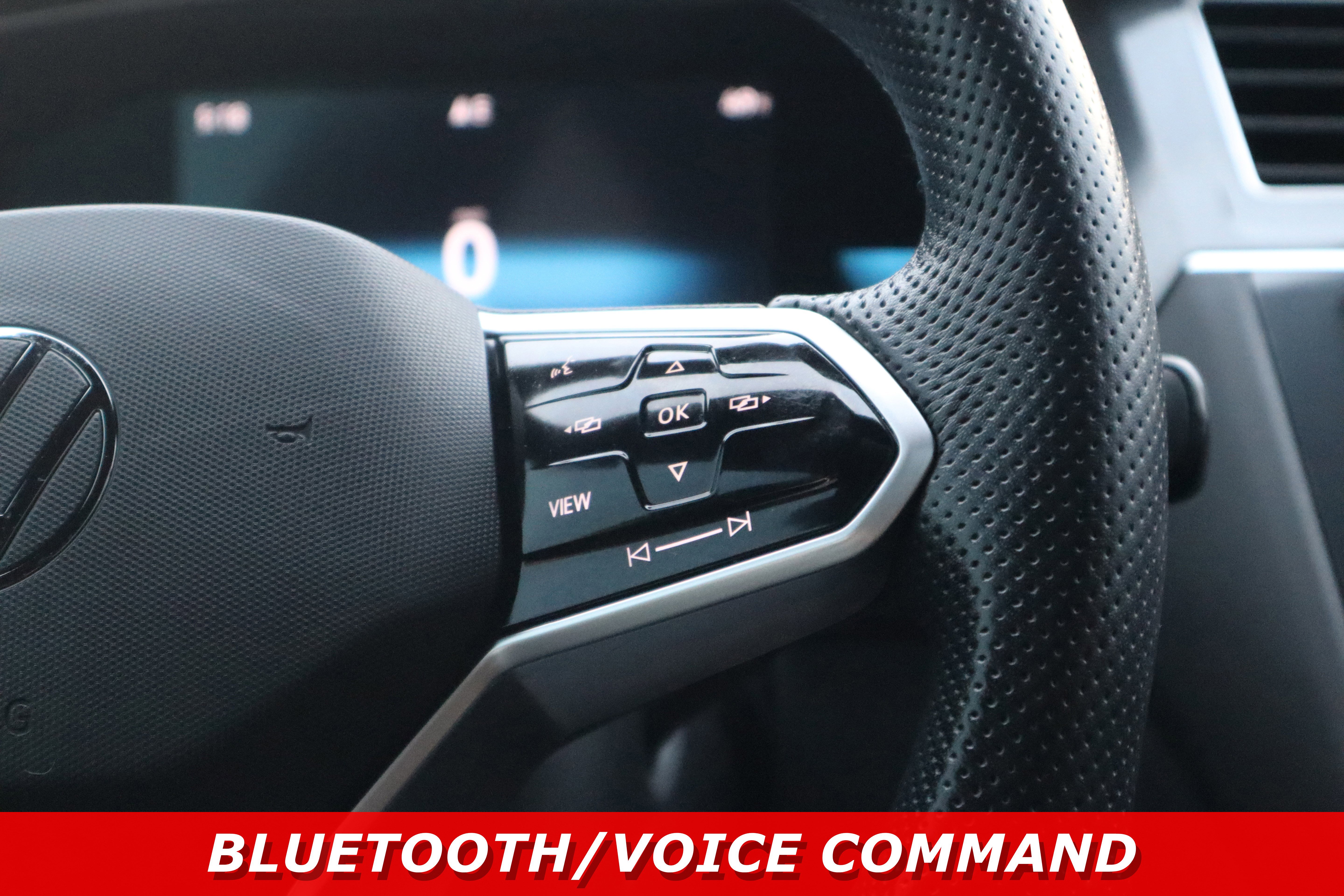 Used 2023 Volkswagen Tiguan SE R-Line image 16