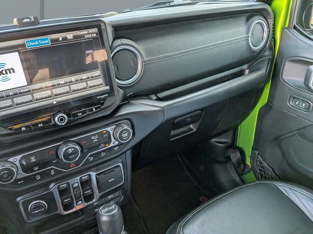 Used 2019 Jeep Wrangler Unlimited Sahara AWD/4WD image 16