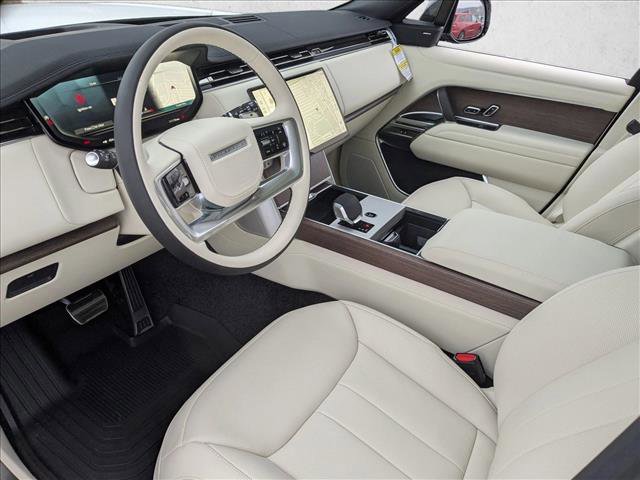 New 2026 Land Rover Range Rover SE image 3