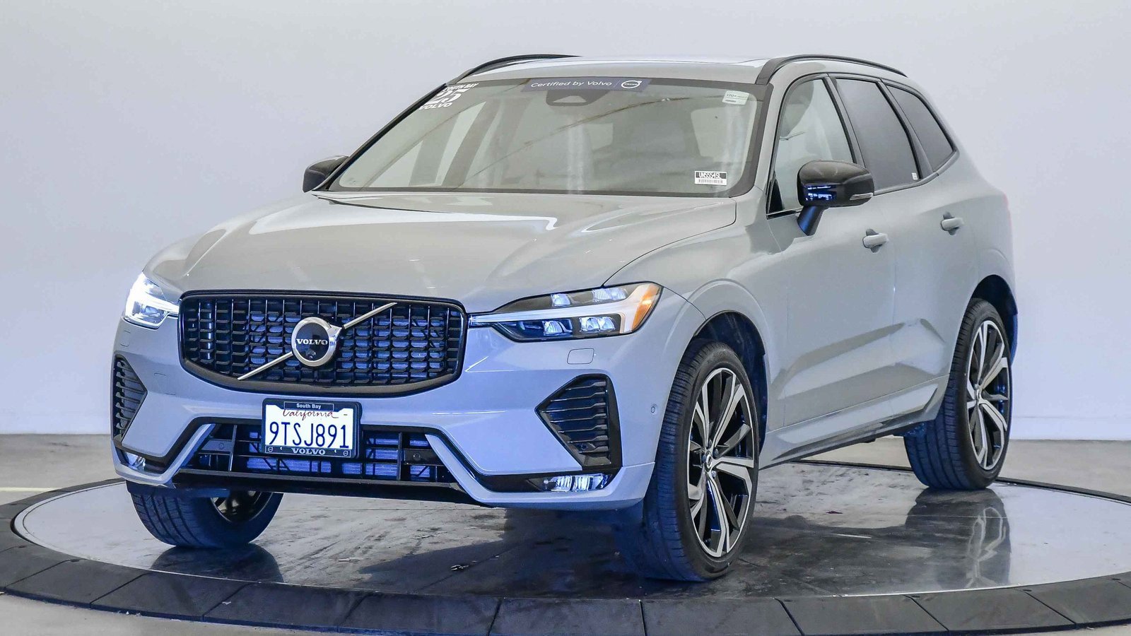 Certified 2025 Volvo XC60 B5 Ultra w/ Protection Package Premier image 1