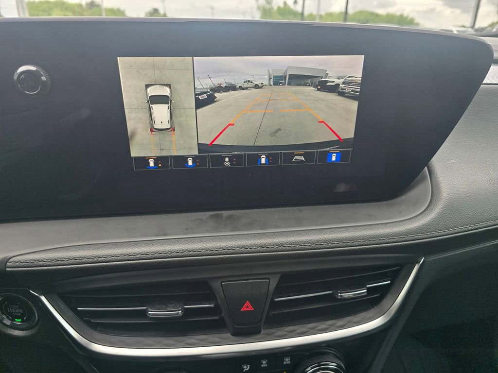 Used 2025 Buick Encore GX Sport Touring w/ Advanced Technology Package FWD image 22