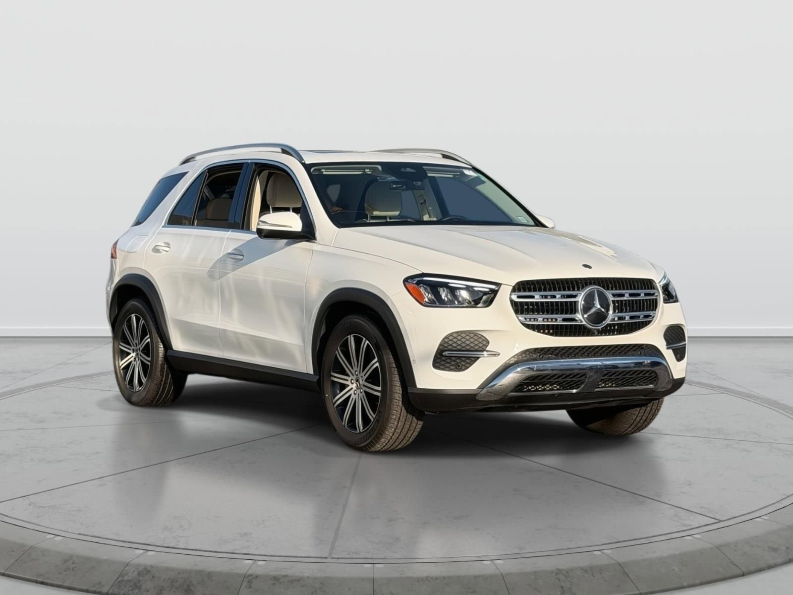 Used 2024 Mercedes-Benz GLE 350 4MATIC image 1