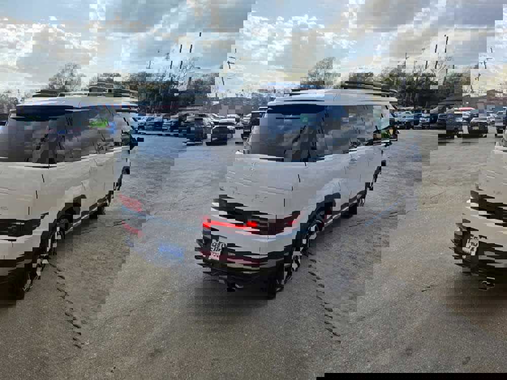 Used 2025 Hyundai Santa Fe Limited image 5