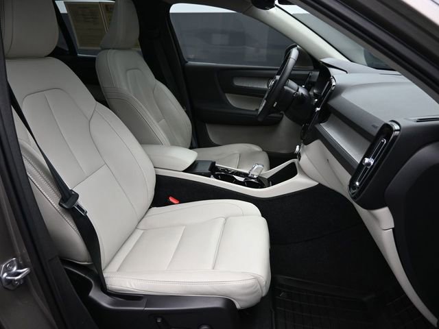 Used 2021 Volvo XC40 T5 Inscription w/ Protection Package Premier image 34