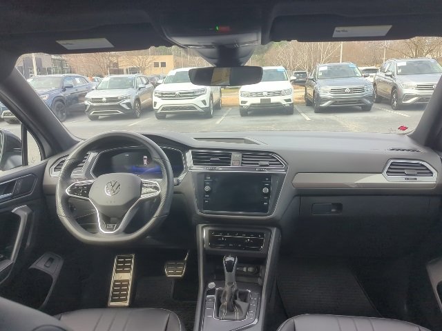 Certified 2024 Volkswagen Tiguan SE R-Line image 16