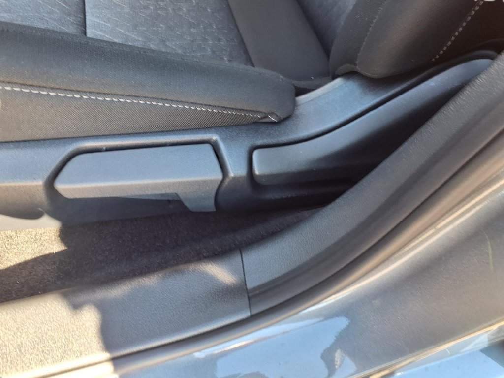 Used 2026 Nissan Sentra SV w/ SV Convenience Package FWD image 21