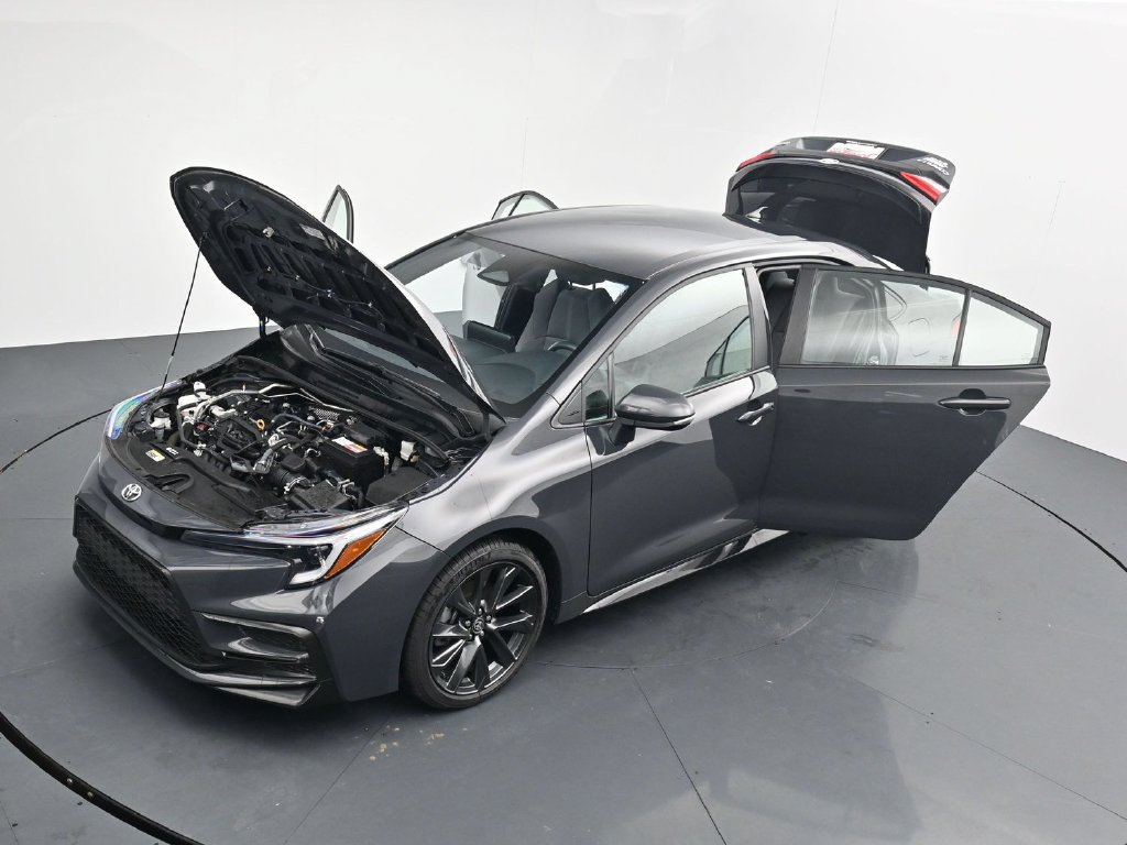 Used 2025 Toyota Corolla SE FWD image 40