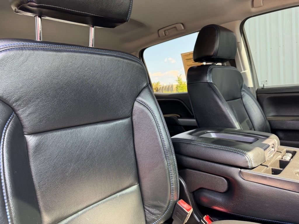 Used 2018 Chevrolet Silverado 1500 LT w/ Texas Edition AWD/4WD image 30
