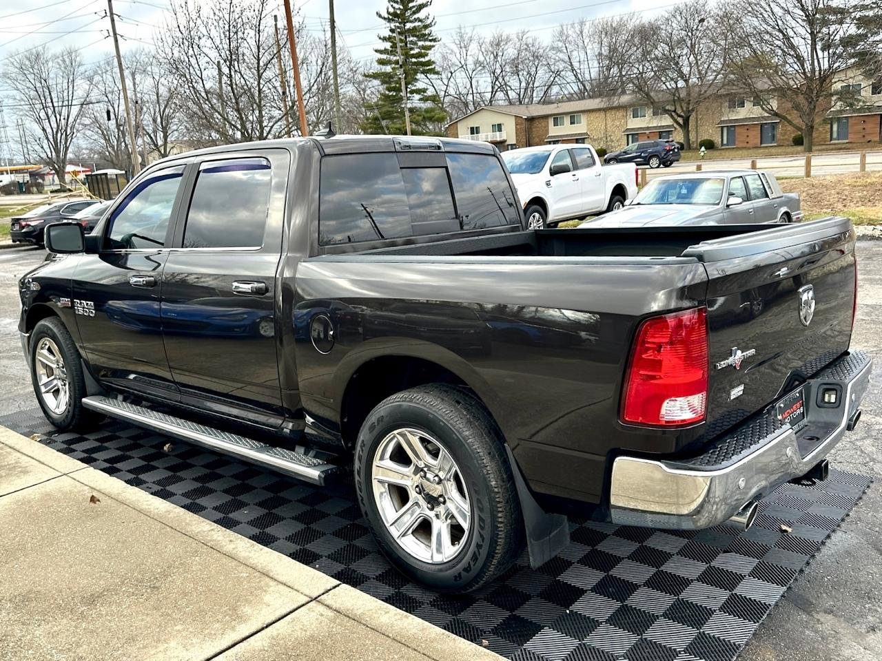 Used 2017 RAM 1500 Lone Star RWD image 3