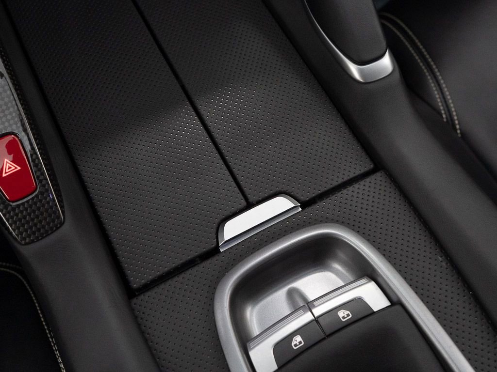 Used 2017 Ferrari GTC4Lusso image 29