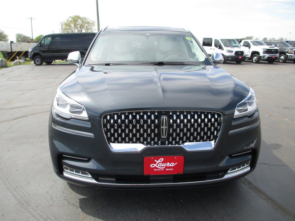 Used 2022 Lincoln Aviator Black Label w/ Dynamic Handling Package image 11